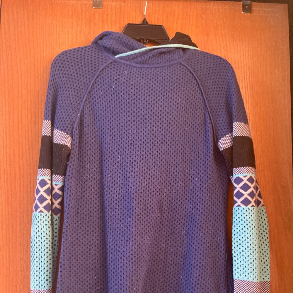 Krimson and Klover Mover Maker tunic sweater made for Title Nine